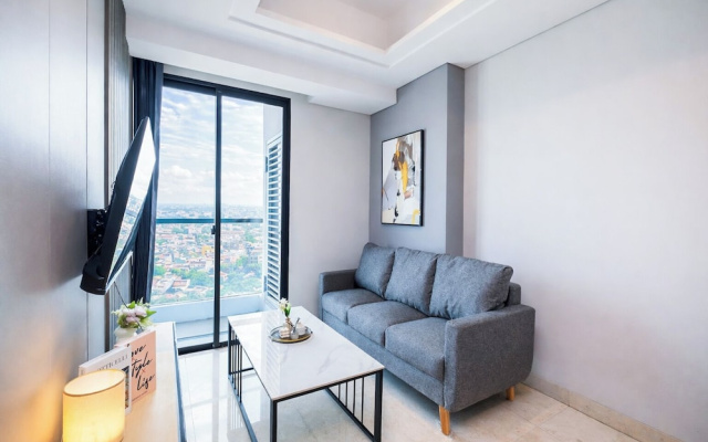 Comfy 2Br With City View At Capitol Suites Apartment
