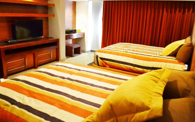 Villas de Cortez Penthouse