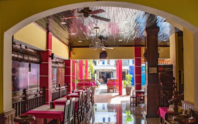 Hotel Rajdhani Palace