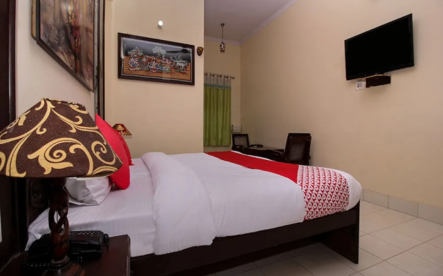 Oyo 15214 Mahal Rajwada Resort