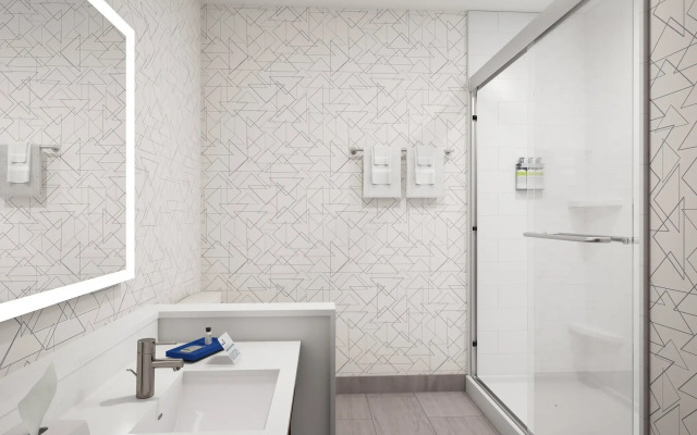 Holiday Inn Express & Suites Lumberton
