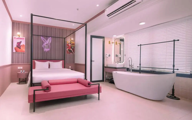 Jacayl Hotel
