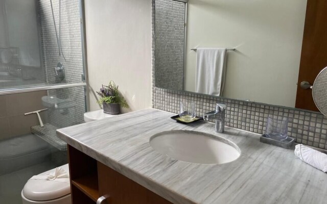 Amazing Penhouse Deluxe Whit Jacuzzi