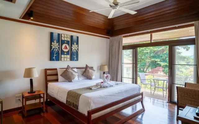 4BR Villa beach walking distance KBR44