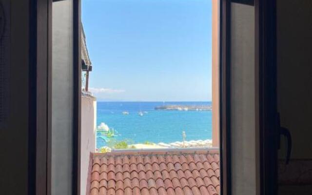 Apartments Mikros