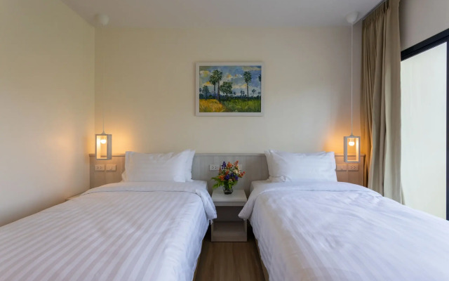 Porestva Hotel Sriracha