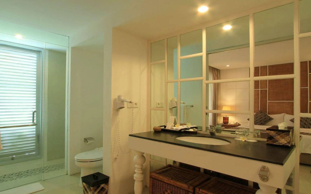 The Kanjeng Suites Villas Seminyak