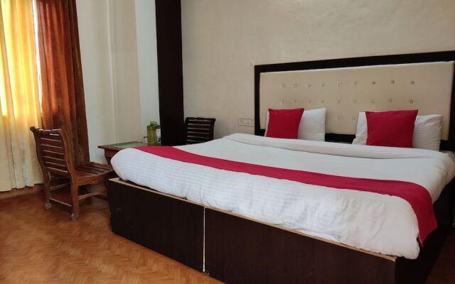 Hotel Green Woods