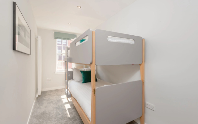 Destiny Scotland Royal Mile Residence