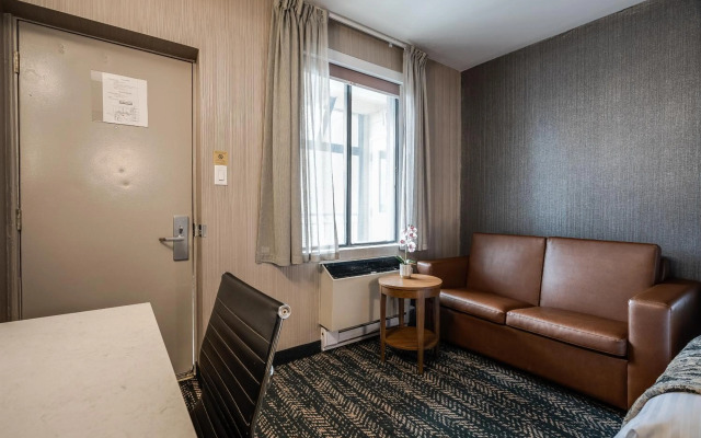 Monte Carlo Inn Toronto West Suites