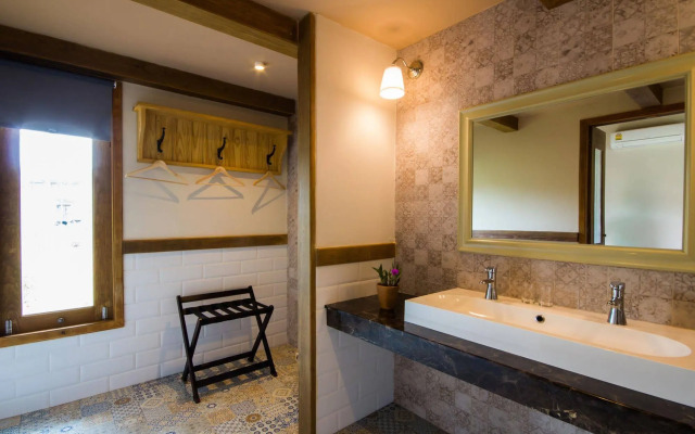 Mela Garden Retreat Cottage