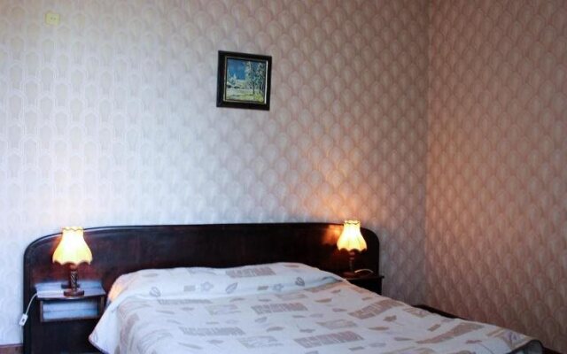 Hotel Ezeroto