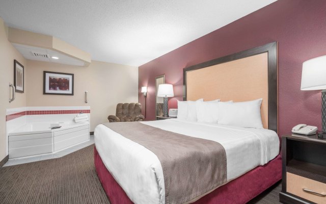 AmericInn by Wyndham Detroit Lakes