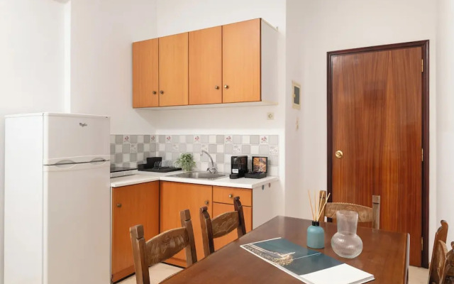 Thelesi Apartments