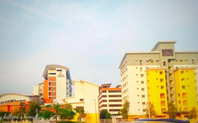 My Dallyne's Homestay at Mutiara Ville Cyberjaya