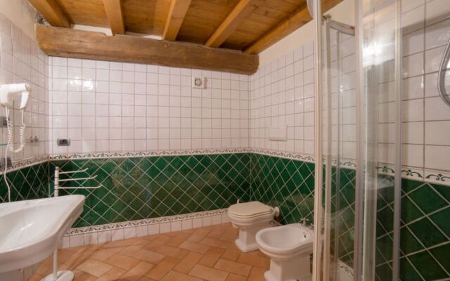 Borgo Alba Chiara 33849