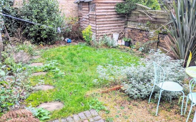 Highbury House Apartment