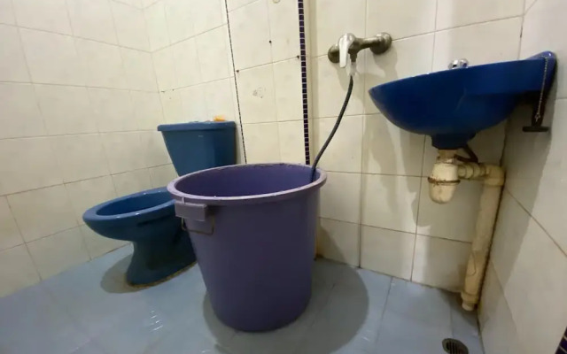 SPOT ON 93446 Penginapan Mak YesNearTaman Buluh Hang Tuah