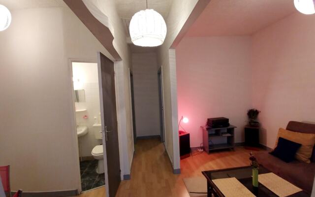 House With one Bedroom in Montreuil, With Enclosed Garden and Wifi