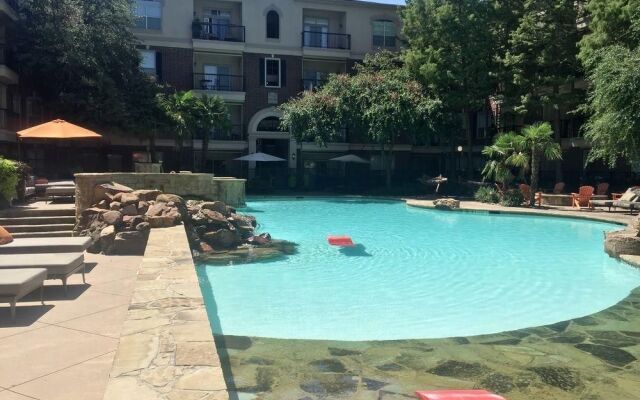 Amy's Downtown Hideouts