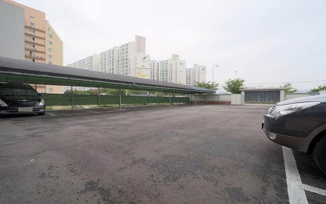 February Hotel Busan Gangseo Annex Building