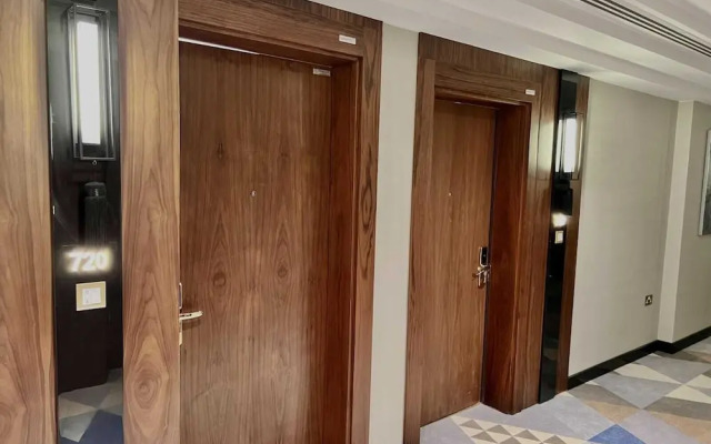 Abraj INN Royal 3