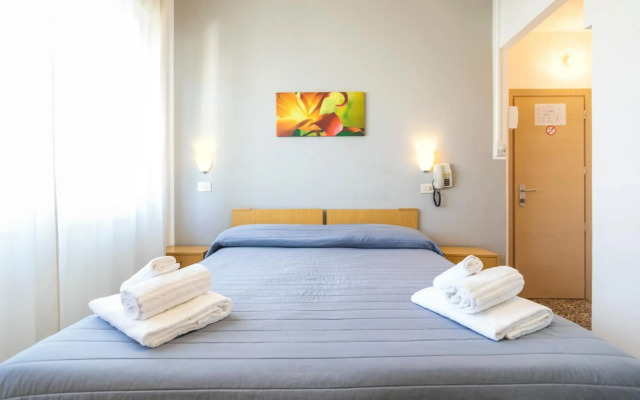 Hotel Ausonia