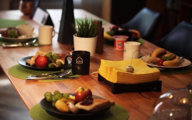 JC&BLUE Guesthouse - Hostel