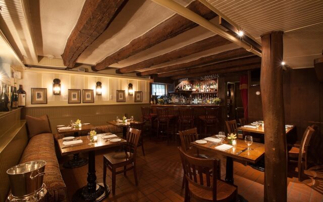 The 1770 House Restaurant & Inn