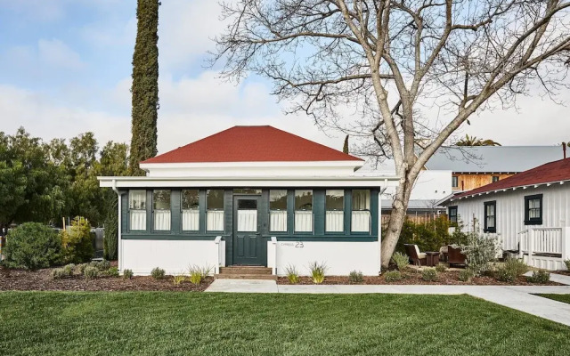 The Inn at Mattei's Tavern, Auberge Collection