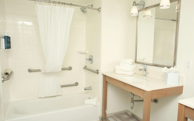 Four Points By Sheraton Midland