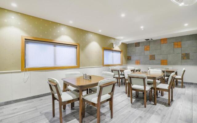 FabHotel Meritus Inn - Odhav Industrial Estate