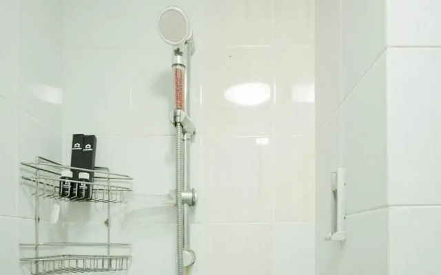 Simply Strategic and Homey Studio Signature Park Tebet Apartment