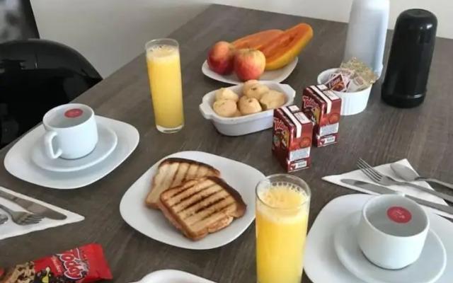 Hotel Con Son City