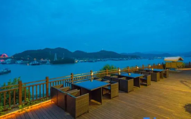 Yinhai Sanwan Hostel