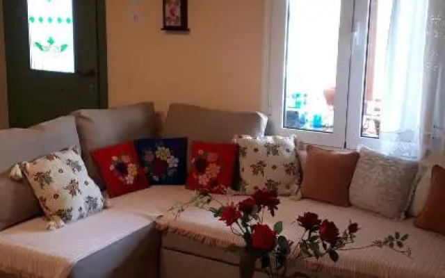 Platanos House