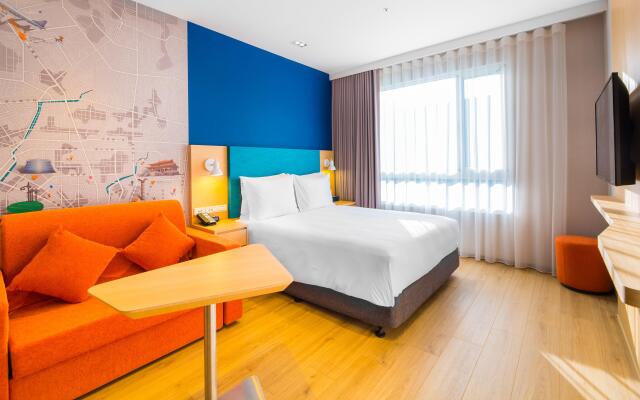 Holiday Inn Express Taichung Fengchia by IHG