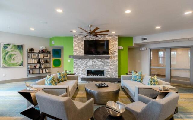 Trifecta 2BR Modern & Spacious Superhost