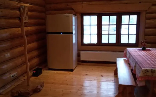 На Озере С Конюшней