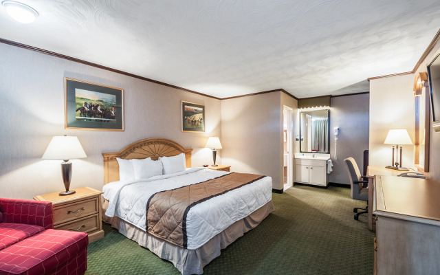 Rodeway Inn & Suites - Charles Town, WV