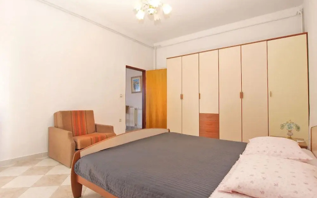 Apartment 539