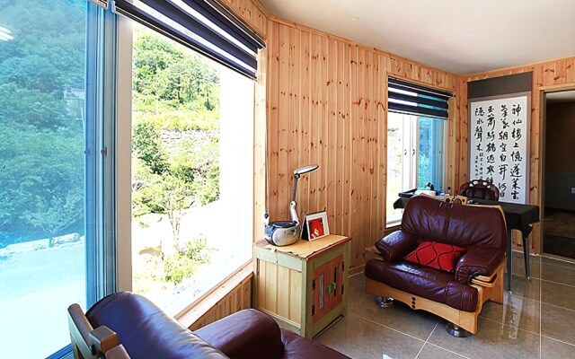 Gapyeong Heights 500 Pension & Campground