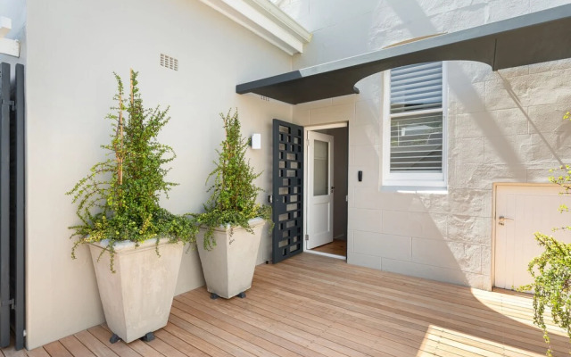 12 Tamboerskloof Road