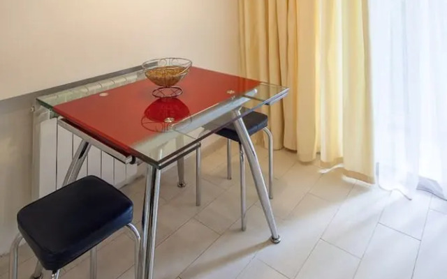 Apart-Comfort on Maksimova 5