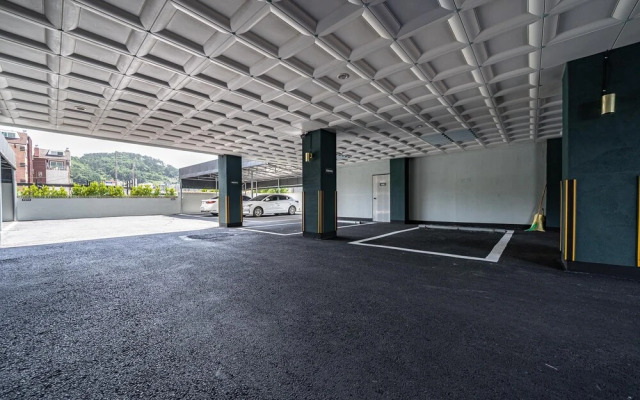 Geojedo Jangseungpo Hotel Pause