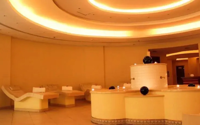 Golden Tulip Khatt Springs Resort & Spa