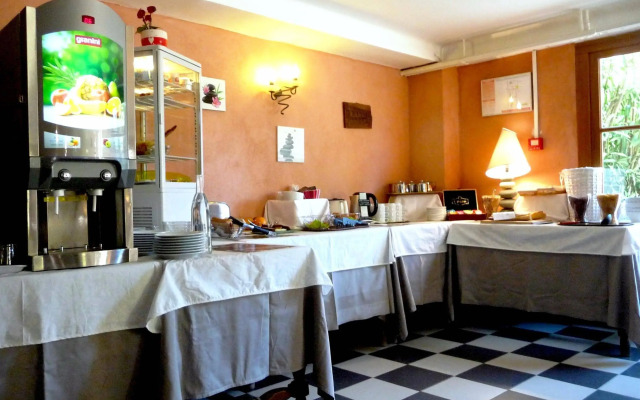 Hotel Restaurant Le Colombier