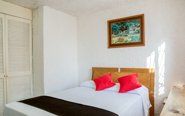 Capital O Farallon Inn