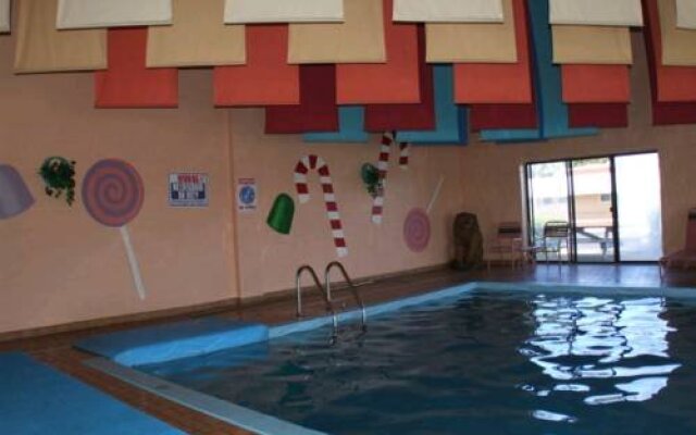 Carousel Inn & Suites