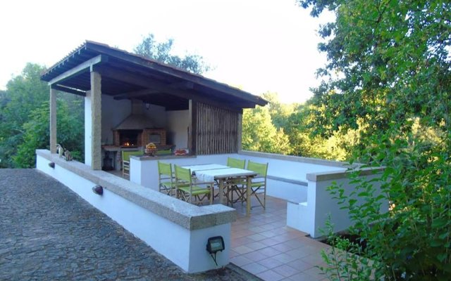 House with 3 Bedrooms in Fermil, Santa Tecla de Basto, with Pool Access, Enclosed Garden And Wifi